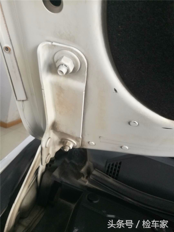 买车看价格还是看配置,买车也看性价比