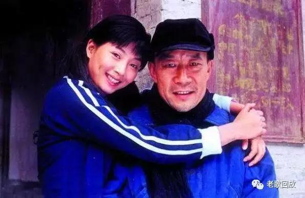 12首80年代唱遍全国的经典歌曲,80年代风靡一时的歌曲你听过吗