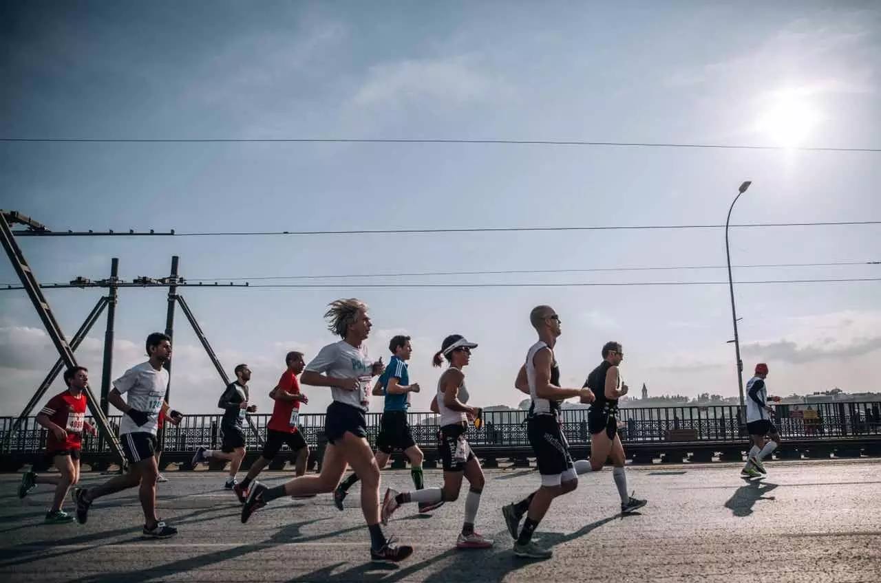 看完马上路转粉，比踩球还激烈的摄影选秀大赛~