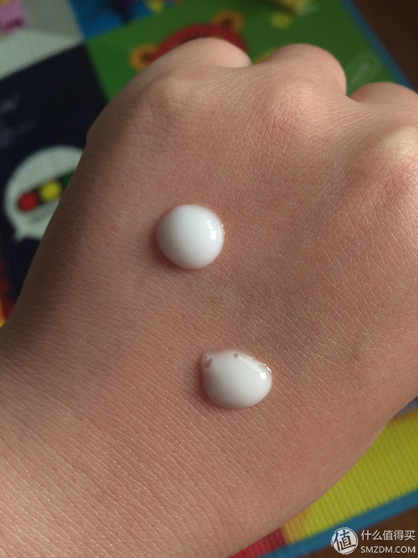 韩束巨补水套装测评,韩束净透淡斑焕白礼盒五件套