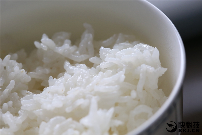 小米1.6l电饭煲对比测评,小米999元电饭煲评测