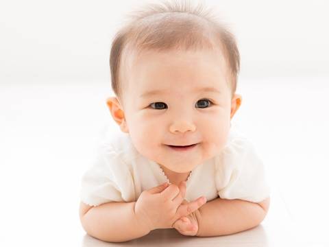 用这款面膜让你秒变水光肌,一款贴完不用洗脸立马很滑的面膜