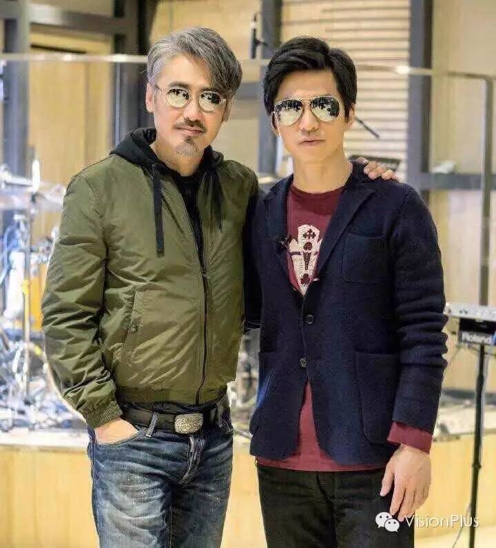 你的第一副墨镜可以不是雷朋，但你的墨镜里必须有一副雷朋！|Aviator专题