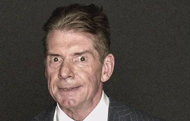 wwe选手失误道歉,wwe选手被暴打