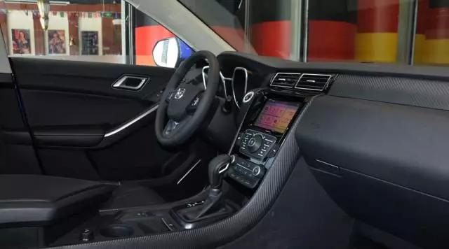 硬汉更柔情深度试驾驭胜S330