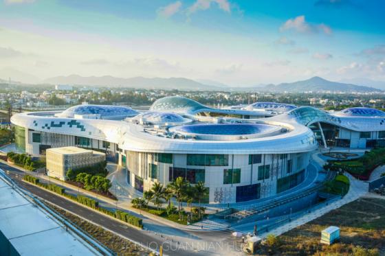 三亚送的14个免费海上游玩项目,三亚必买10件礼物