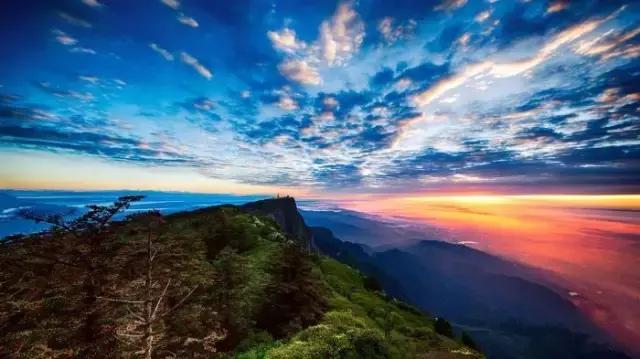 国庆峨眉山云海日出最佳时间,峨眉山夏季看日出最佳时间