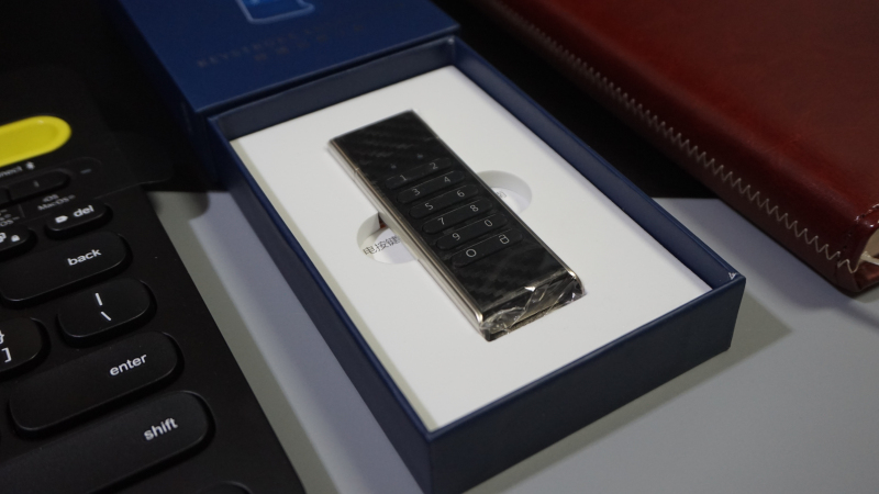 有了这个U盘，再也不用担心你的小姐姐们被别人看到了