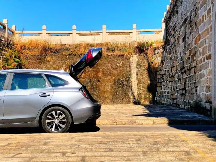 别克阅朗旅行车越野试驾,别克阅朗6万公里