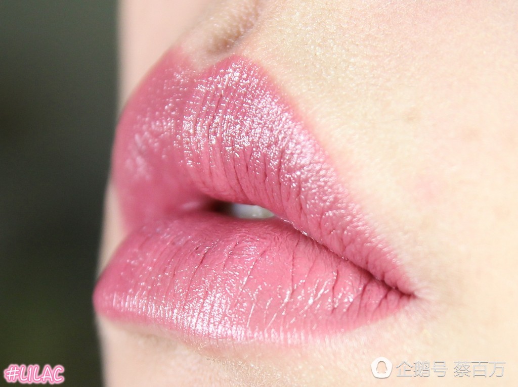 BOBBIBROWN今年秋冬新品迷恋轻吻唇膏20只开箱全试色