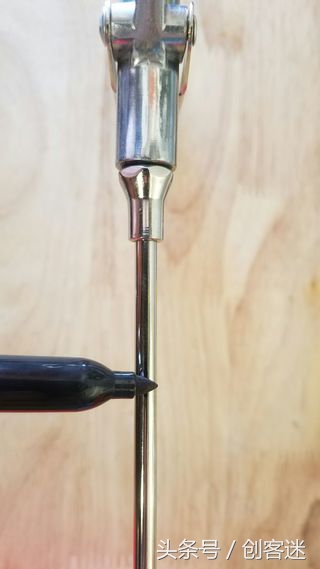 制作简易喷沙除锈机，低成本不到30元，除锈效果非常好