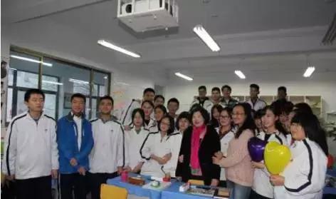 济南市七中怎么样,你好济南英文