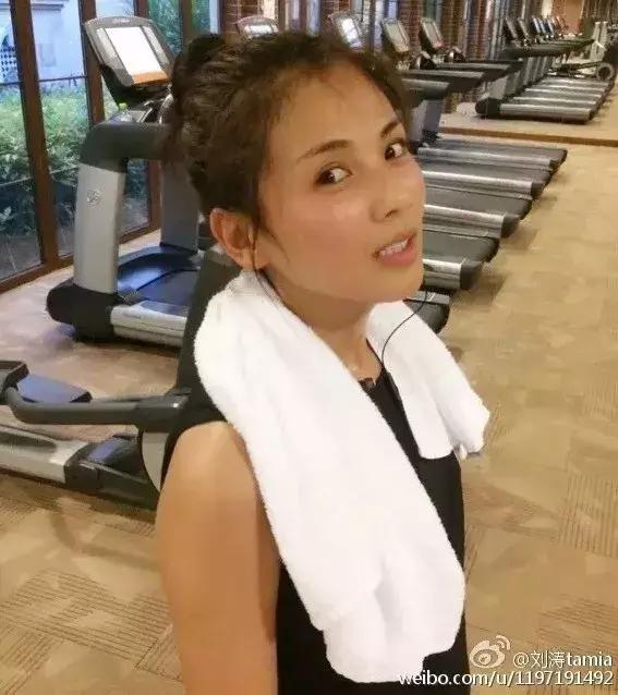 孙怡素颜被吐槽没有董子健白 (李沁的素颜和孙怡的素颜)