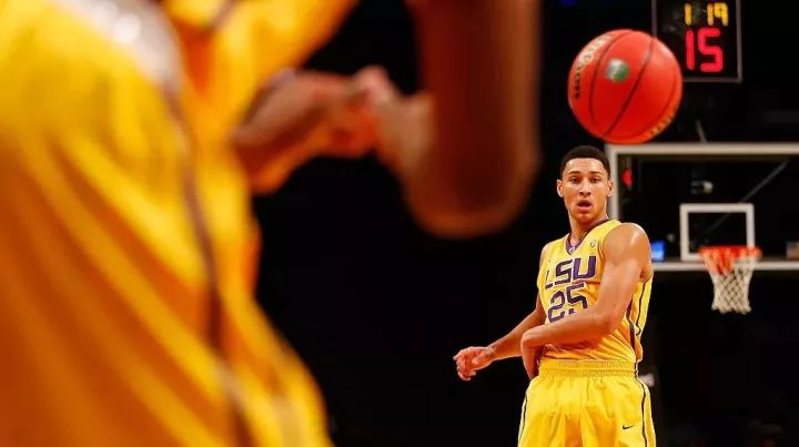 本西蒙斯不投特雷杨,本西蒙斯新秀翻身跳投