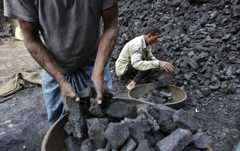 当卖煤不能躺着赚钱，煤老板可以做些什么？