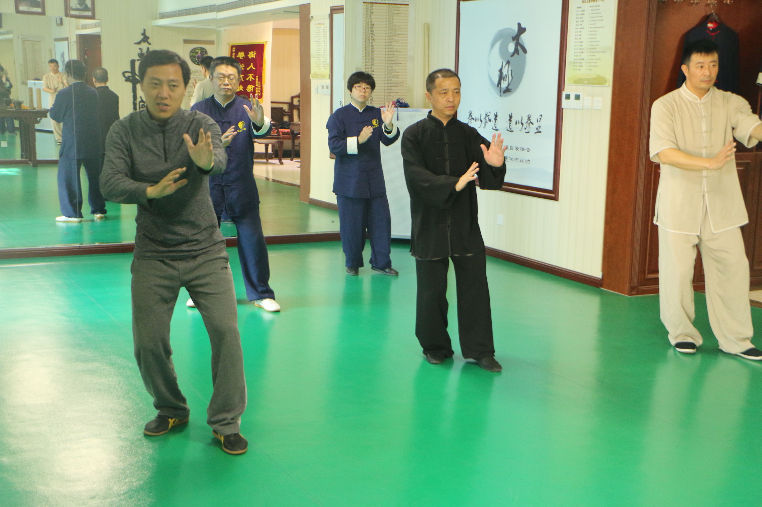 传拳不传胯的正确方法,传拳不传步怎么办