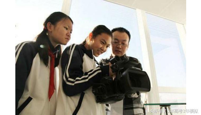 探访北京四中，一所做“教育”而非“教学”的金牌高中