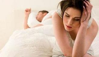 女人出现哪些征兆是闭经的现象,女性绝经后反复发作尿灼热的症状