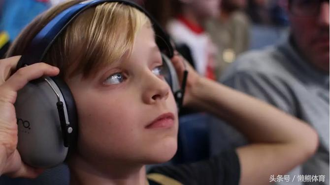 速贷中心球馆欢呼,探访速贷中心球馆