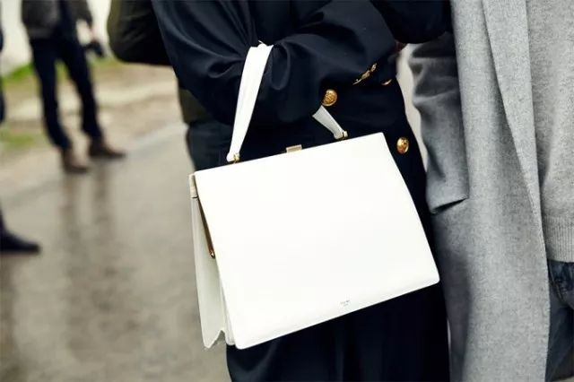 月薪5000的我是怎么存钱买房的,月入多少穿得起celine