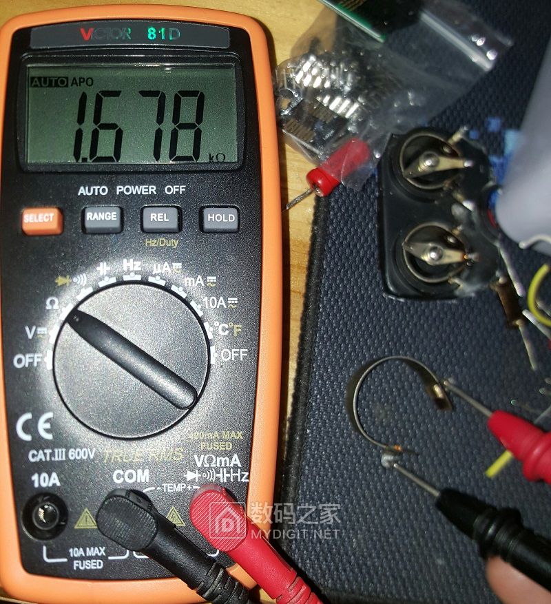 挖掘DTM0660芯片的潜能！用胜利VC81D新版学改最大数字9999