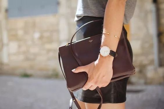 月薪5000的我是怎么存钱买房的,月入多少穿得起celine