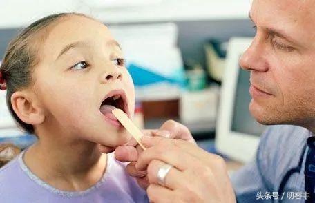 扁桃体炎有小红疹吗,扁桃体炎化脓会导致荨麻疹吗