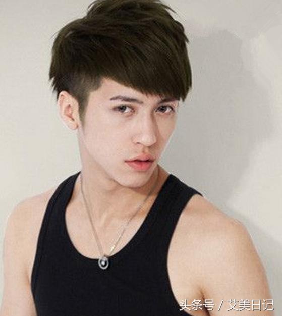 男孩子细长的脸型剪什么样的发型,什么脸型适合齐刘海怎么剪最好看
