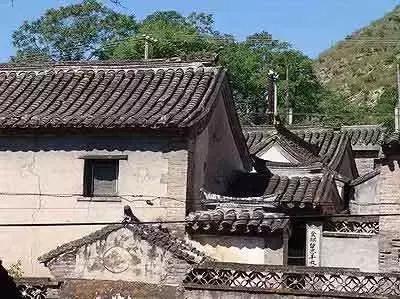 京西深山中的古村落苇子水村,京西无人居住的古村落