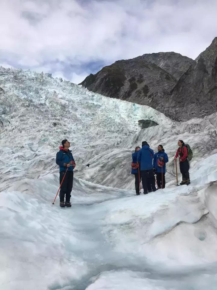 他们有钱,会玩,没有中产焦虑