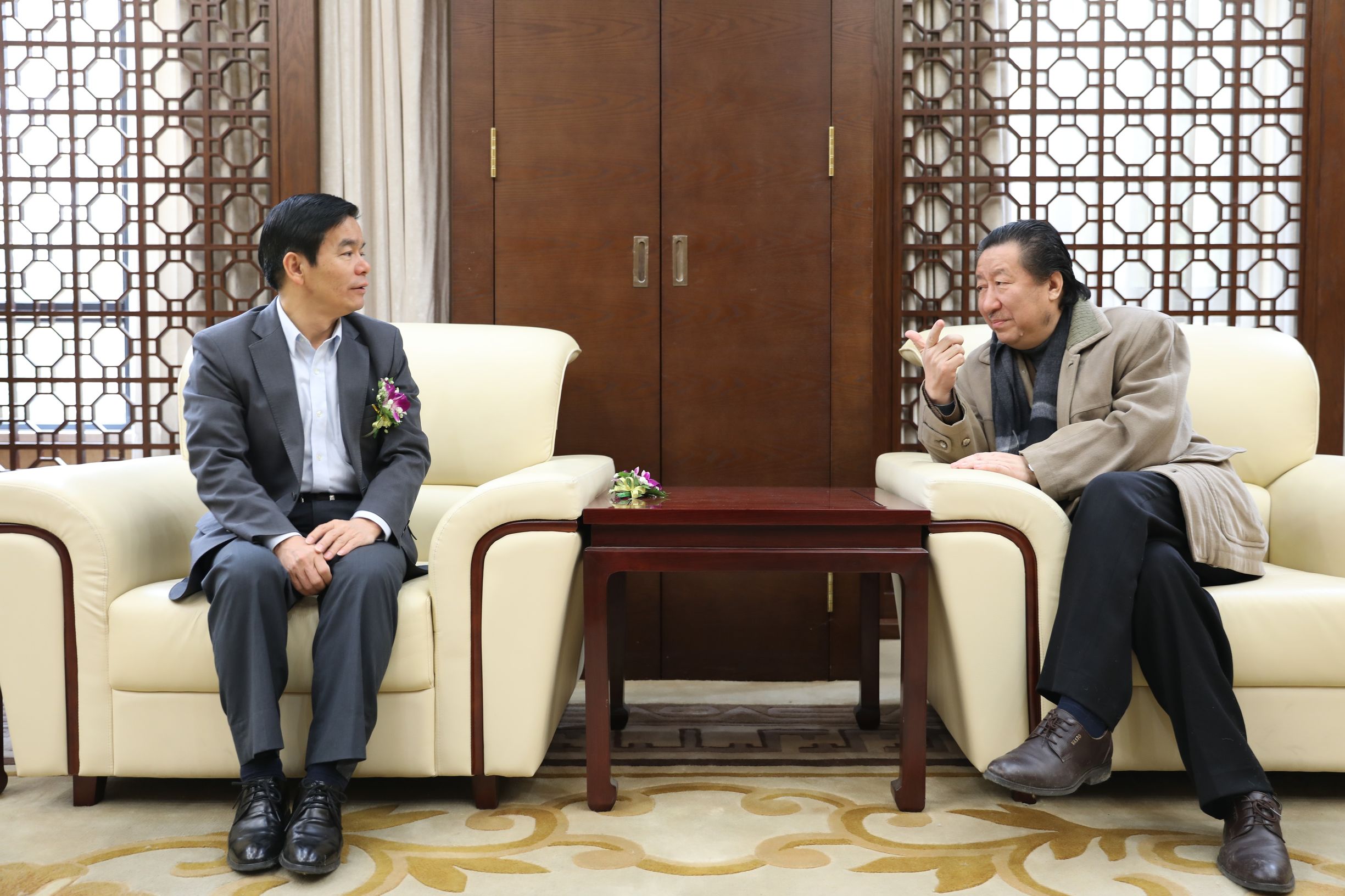 杨晓阳美术,杨晓阳美术欣赏