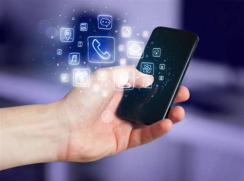 黑莓有几款,目前黑莓系统手机还能用吗