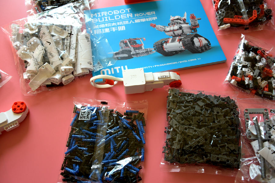 米兔积木履带机器人2000元以下的,米兔积木机器人app没有履带机甲了