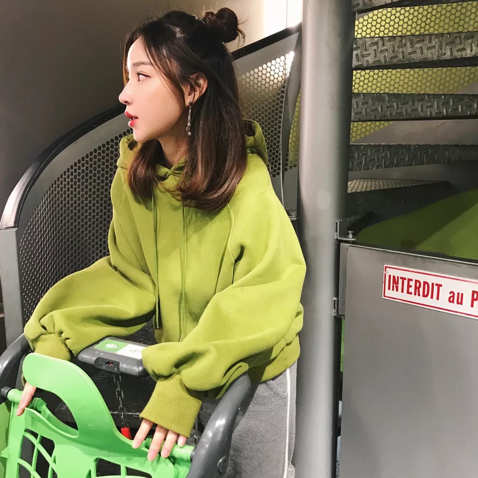 休闲卫衣冬天怎样穿保暖高级感,卫衣集保暖舒适休闲百搭于一身