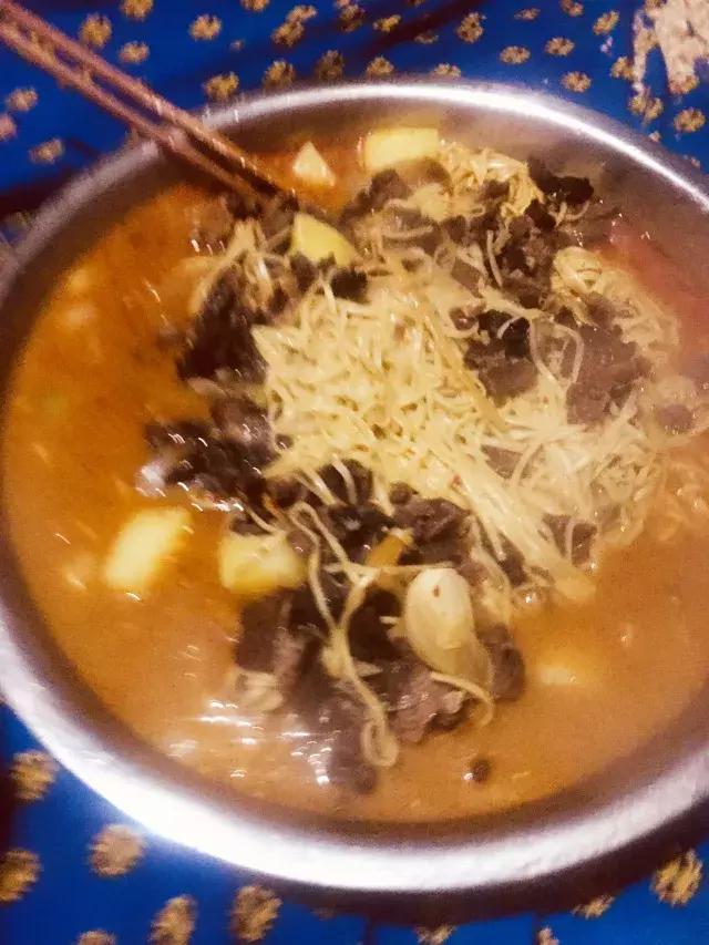 乌孙古道天堂湖在琼库什台吗,乌孙古道天堂湖到黑英山多远