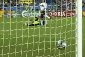 足球运动员身高有要求吗,身高对足球来说重要吗