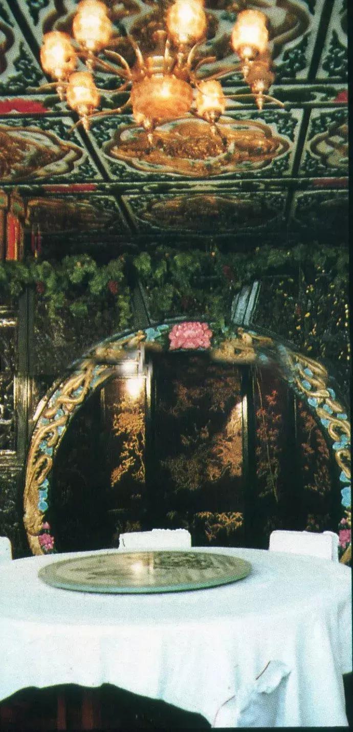 30年前沈阳老照片中街,沈阳市80年代的老照片