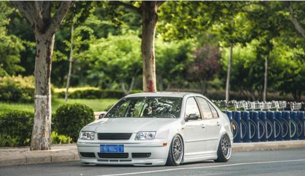 1万5左右的大众宝来,1万块钱买了辆大众宝来