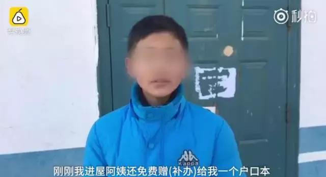 没有头骨的女孩,没有头骨活下来的女孩