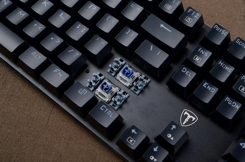 机械键盘基础款和炫酷,炫酷好样的机械键盘