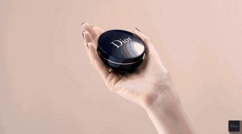 杨树林的粉底真的好轻薄,杨树林的妍活青春粉底液色号