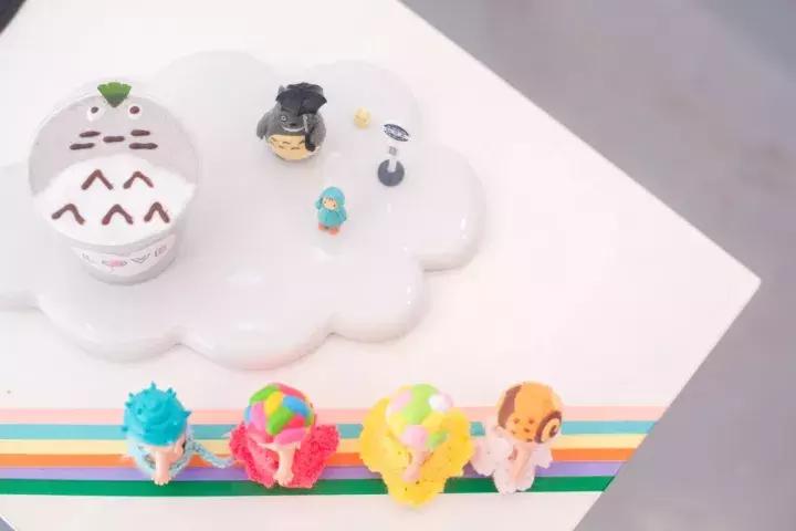 纪梵希37丝绒限定,甜品界品牌