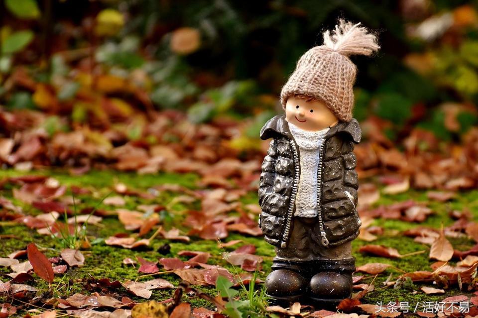 产后乳房长一个东西,产后下面长一个硬硬的疙瘩