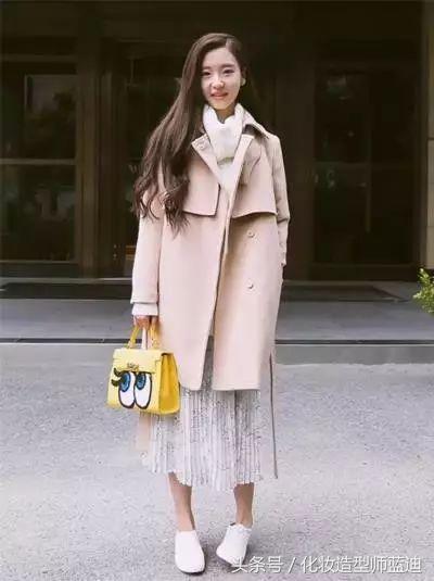 好看舒适又显瘦的大衣,中长款大衣怎么穿搭最好看