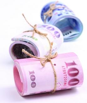 做保险销售的收入怎么样，年入三、五十万是真的吗