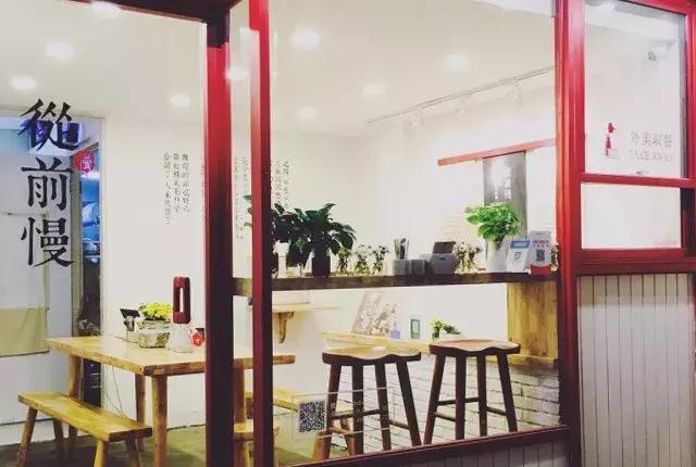 纪梵希37丝绒限定,甜品界品牌