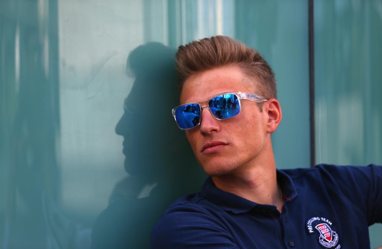 场外声音太嘈杂,场外声音