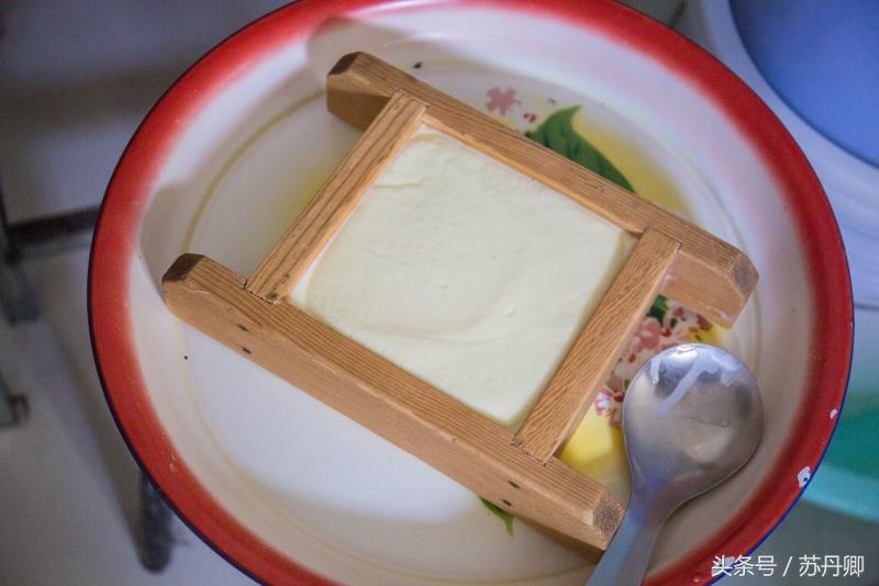 镶黄旗木雕,真骨雕是什么动物的骨头