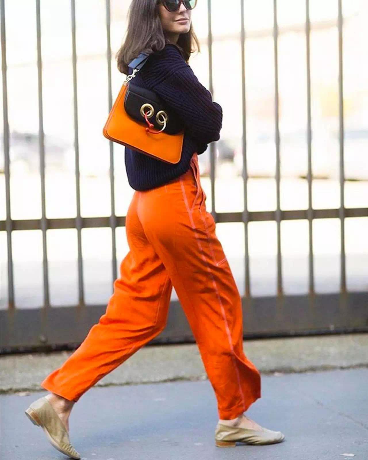 是什么包包，让《美俏》主持人集体为它打call？