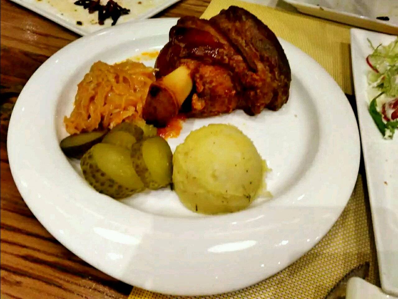 对酒当歌人生得意须尽欢,对酒当歌人生豪迈